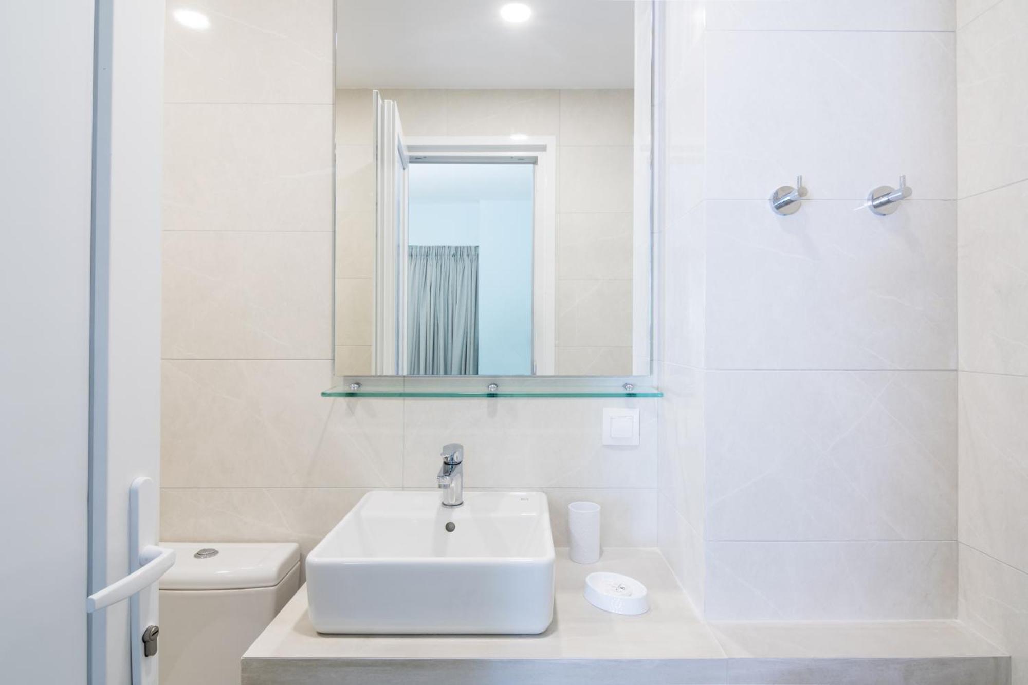 Helion Apartments 古维亚 外观 照片